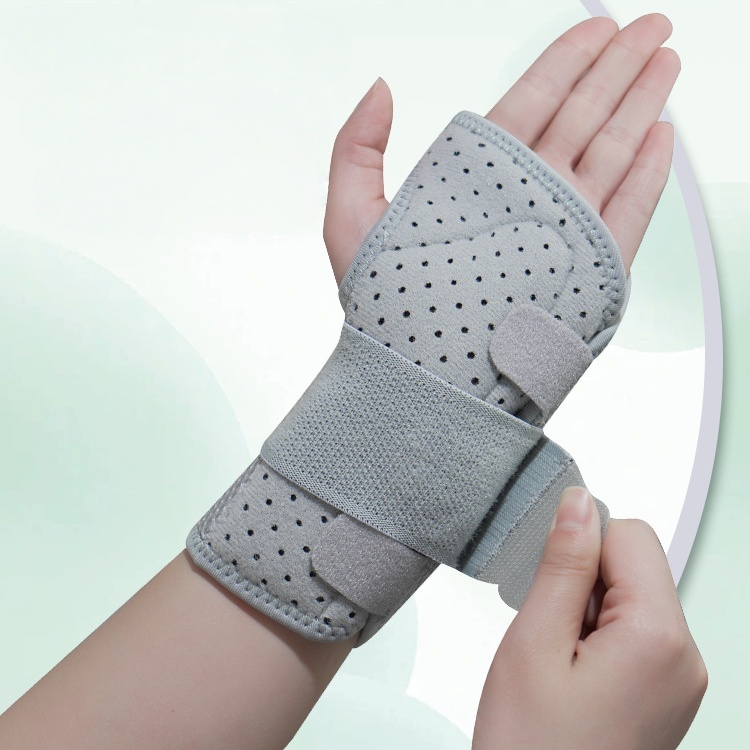 Adjustable Wrist Brace with Dual Straps for Customized Fit and Stability